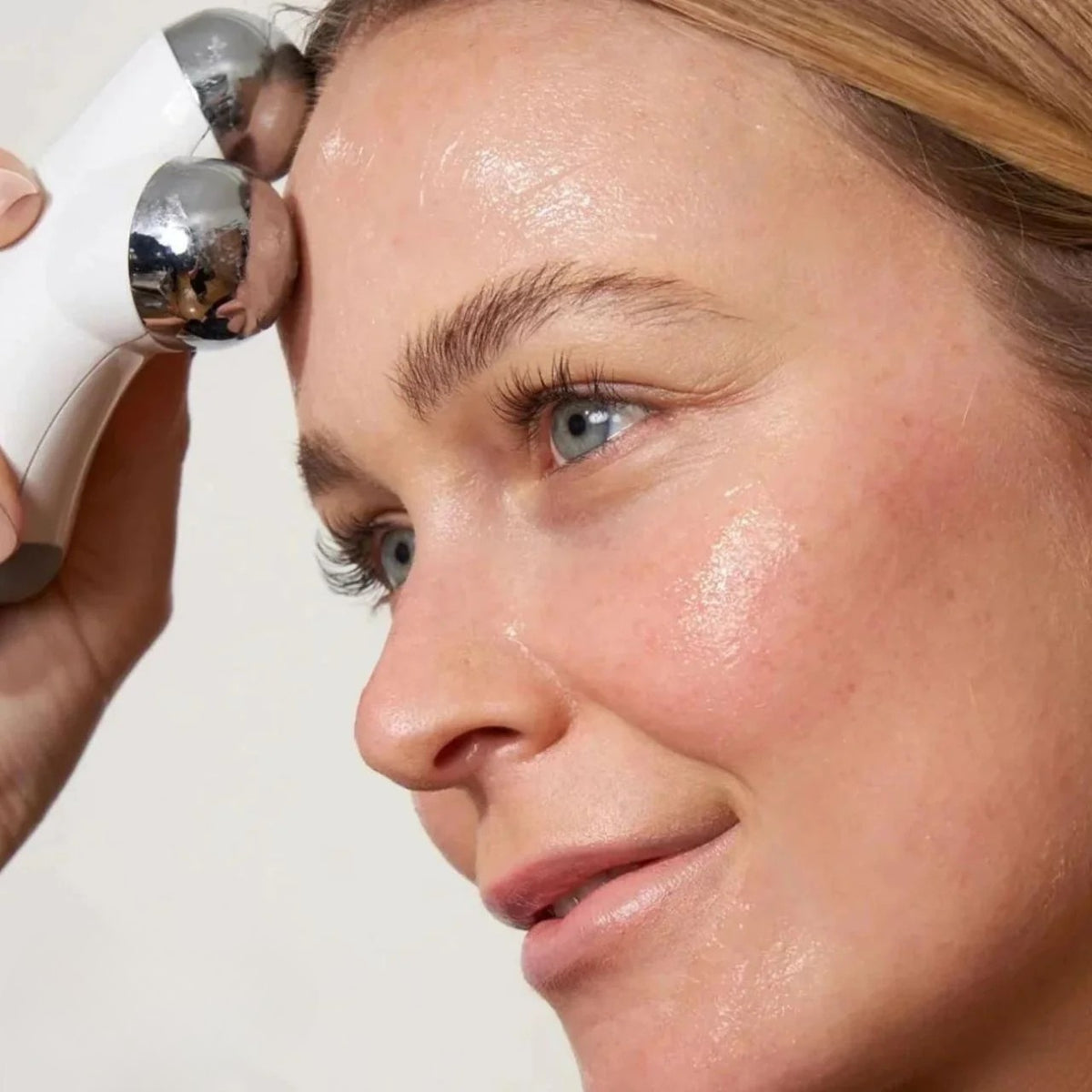Face Lifting Device